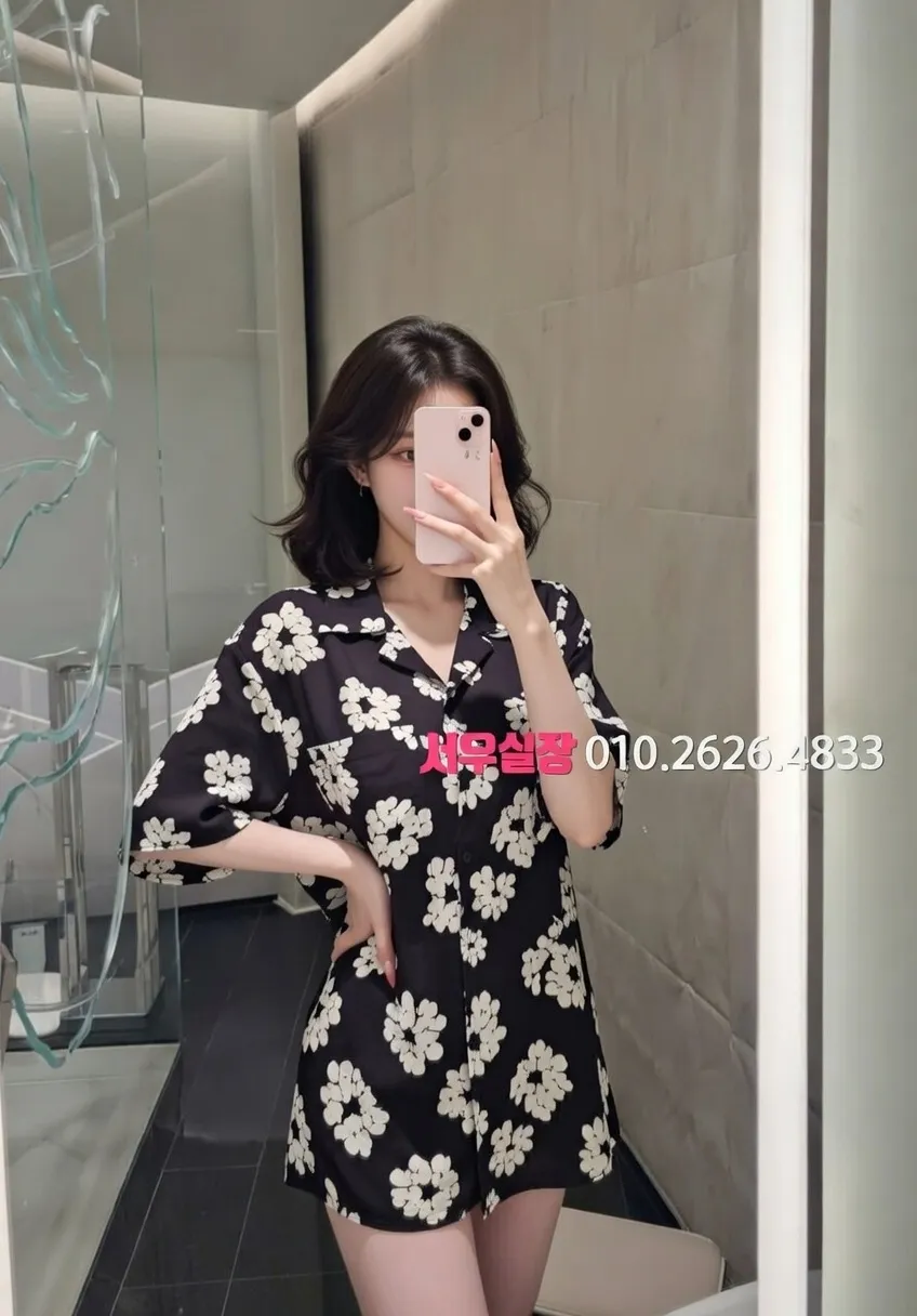 역삼 미러룸 프리미엄 라인업 31번 프로필